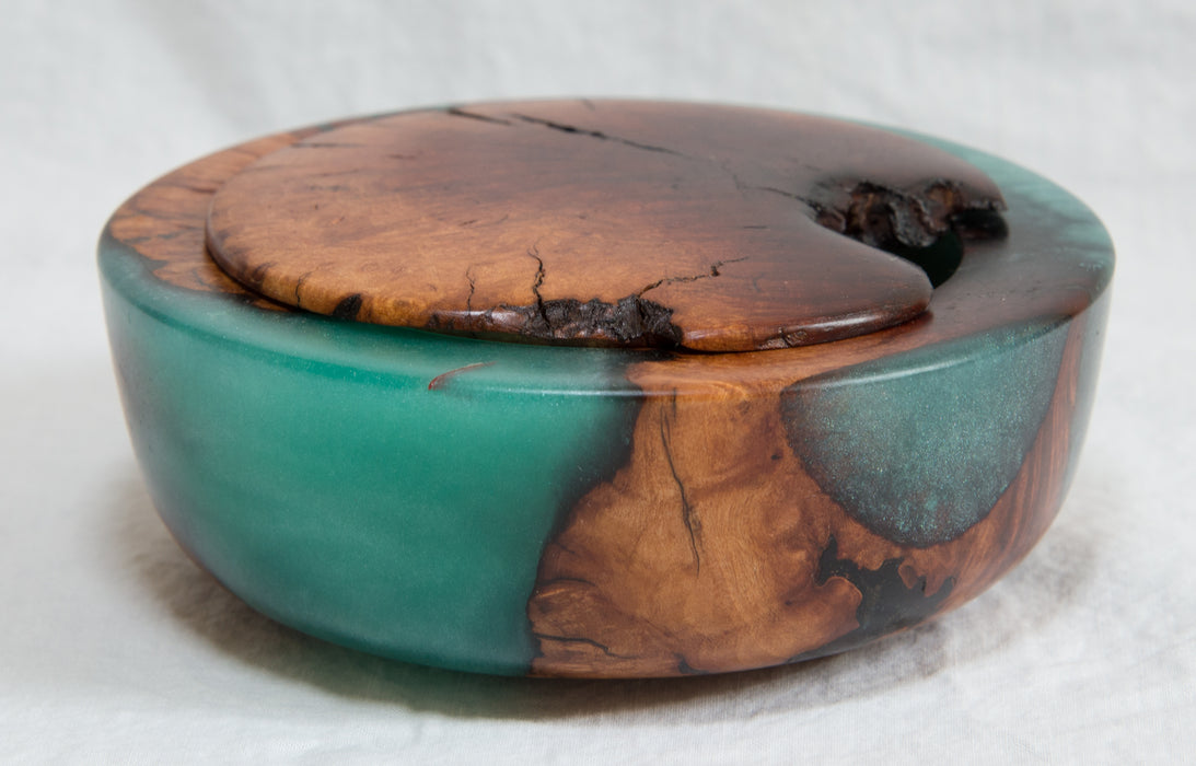 greenbowl with woodworking epoxy